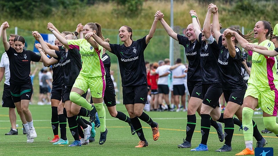 Borussia Mönchengladbachs Frauen feiern Aufstieg FuPa