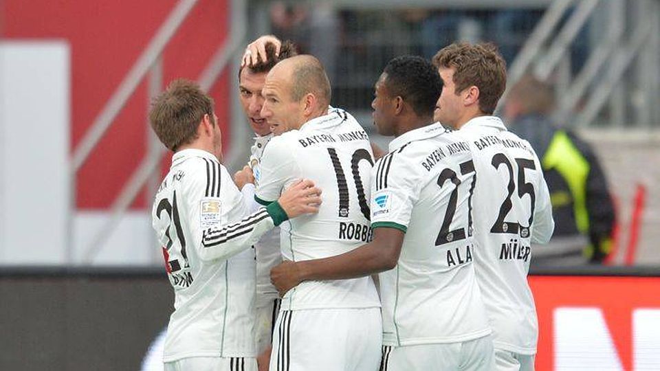 Der FC Bayern gewinnt das Derby in Nürnberg mit 2: