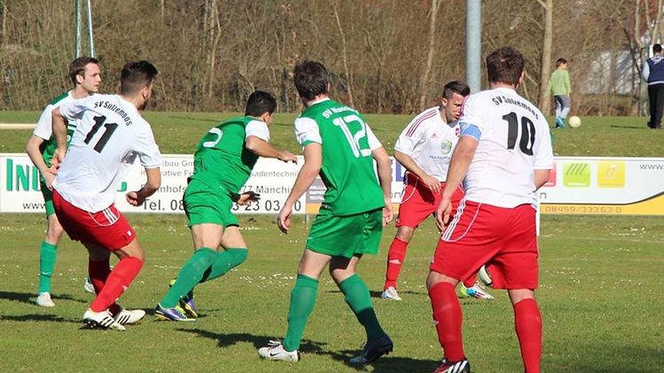 Der SV Sulzemoos (weiß) und der SV Manching trennt