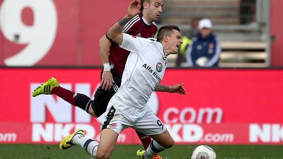 Eintracht Frankfurt feiert im Abstiegskampf beim 1