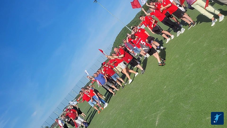 Der SV Sonsbeck steigt als Meister der Landesliga 2 in die Oberliga auf. Foto: Jens Kröll