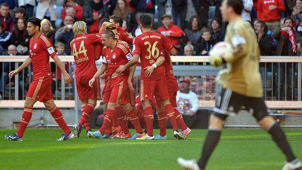 FC Bayern putzt den "Club" - Bilder zum