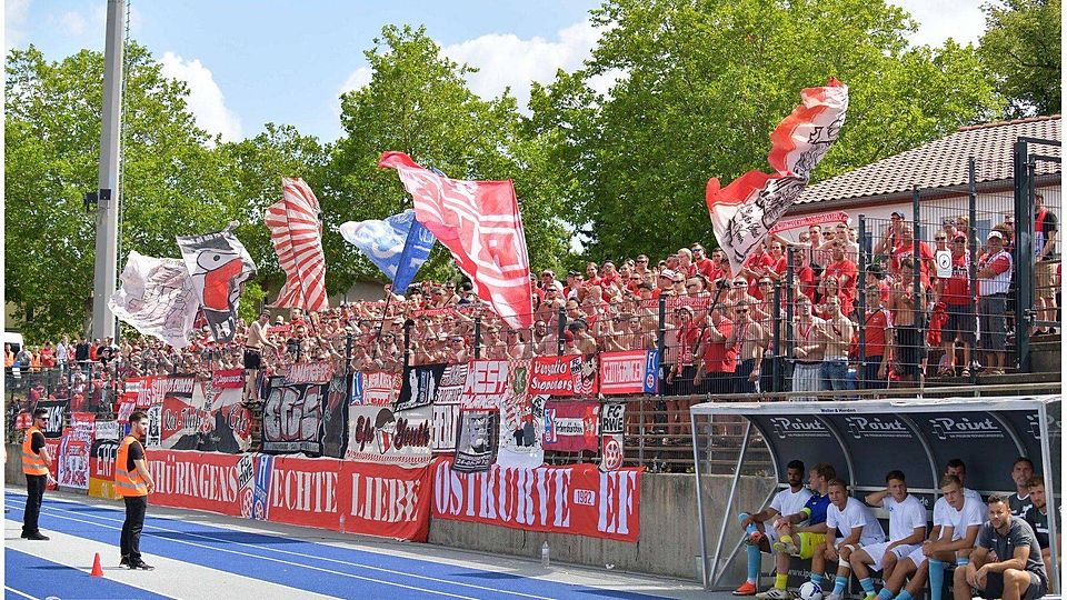FC Rot-Weiß Erfurt (Regionalliga Nordost): 1991/1992 und 2004/2005 gab es einen Abstecher in die 2. Liga, ansonsten gab es in Erfurt überwiegend Drittligafußball zu sehen. 