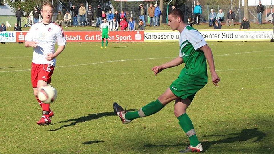 Der SV Sulzemoos (weiß) und der SV Manching trennt