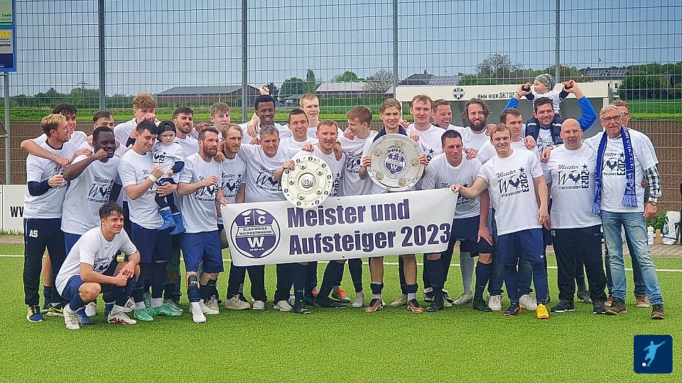 Der FC Blau-Weiß Wickrathhahn kehrt als B-Liga-Meister in die Kreisliga A von Mönchengladbach und Viersen zurück. Fotos: Theo Titz
