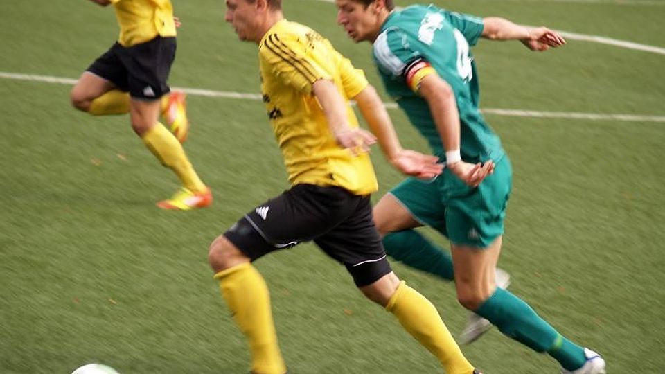 Platz 9: Eduard Ungefug, SC Kapellen-Erft, 36 Spiele, 18 Tore, 0,5 Tore pro Spiel