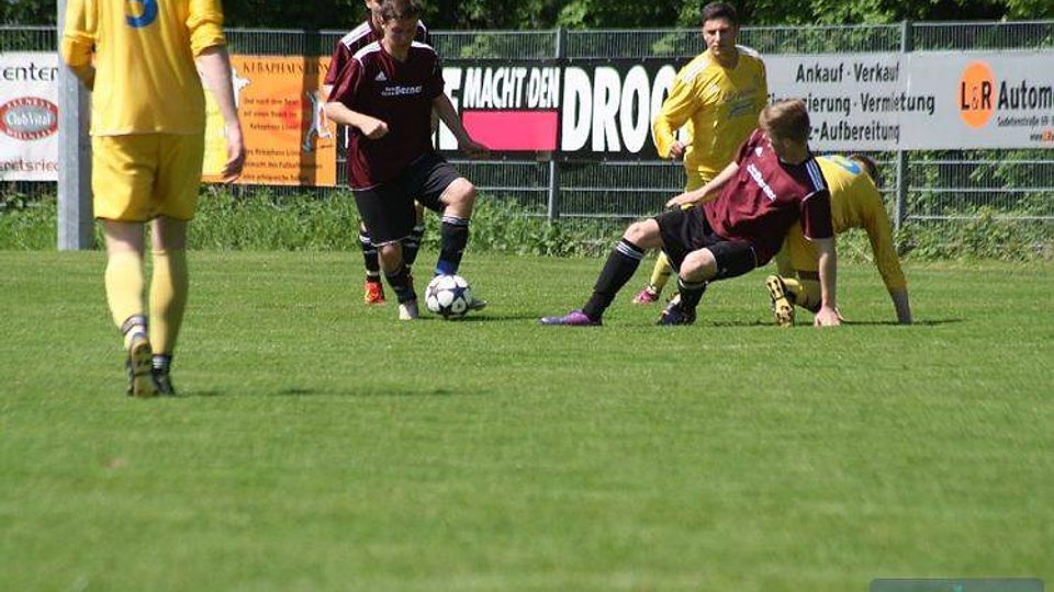 Gemütlicher Kick in Geretsried, für beide Mannscha