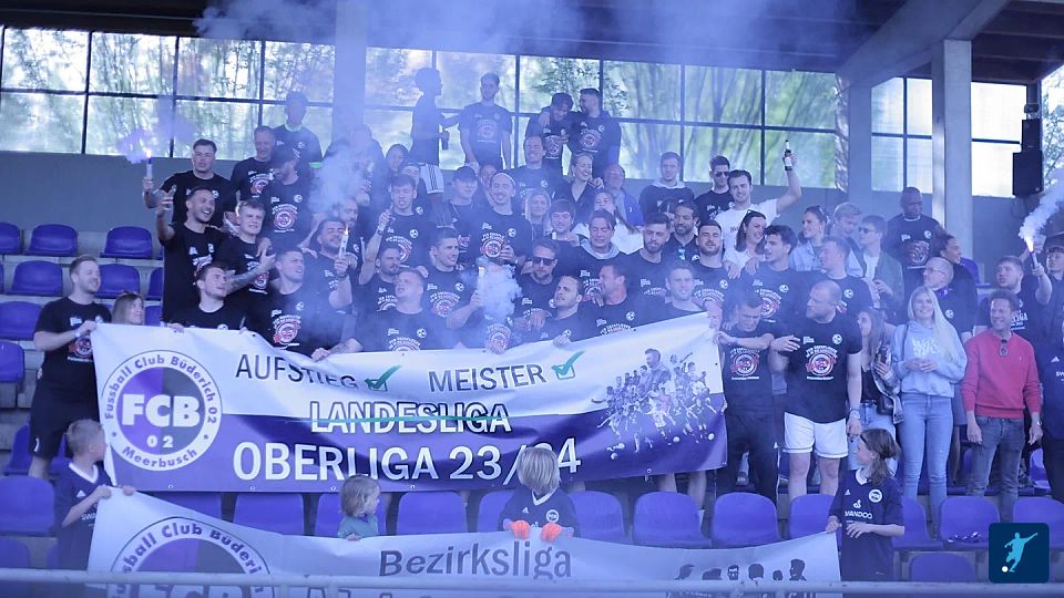 Der FC Büderich schafft als Landesliga-Meister der Gruppe 1 den Durchmarsch in die Oberliga Niederrhein. Fotos: FCB