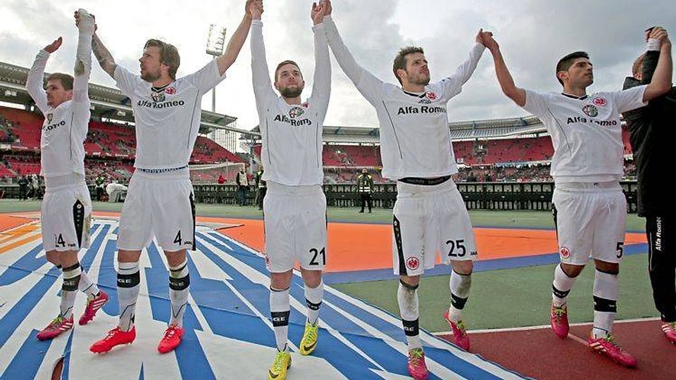 Eintracht Frankfurt feiert im Abstiegskampf beim 1