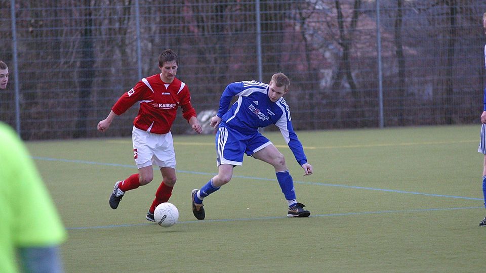 Christian Fuhr (links): Spielte einige Jahre beim HSV. Ein guter, torgefährlicher Stürmer und Kapitän der Aufstiegsmannschaft in die Westfalenliga 2009. (Foto: Heinemann)