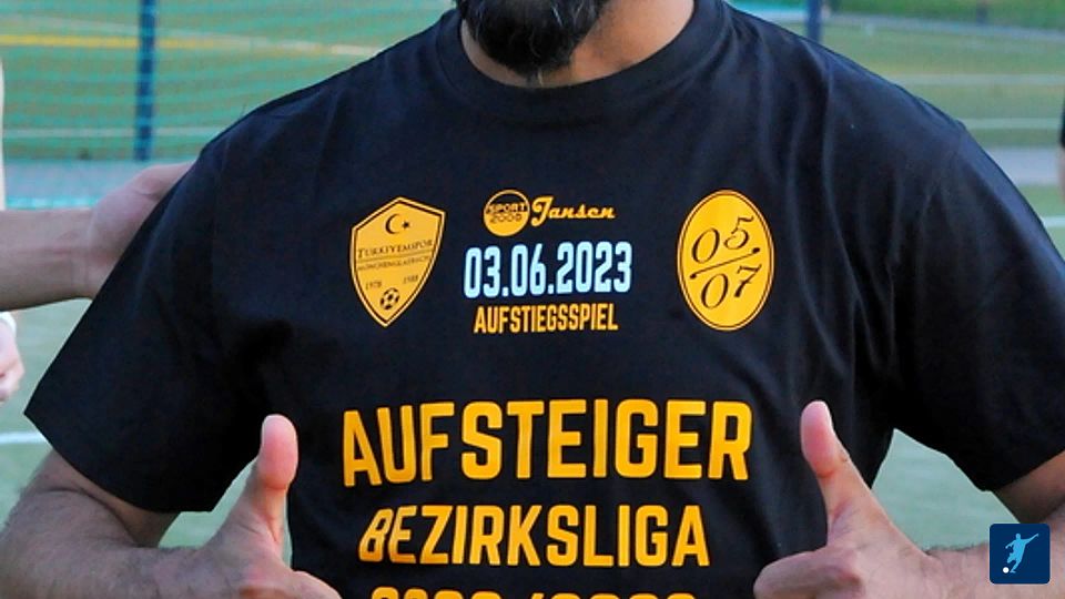 Türkiyemspor Mönchengladbach steigt in die Bezirksliga auf. Fotos: Theo Titz