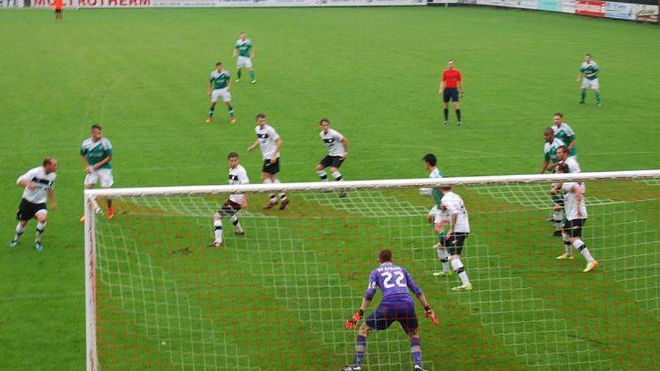Erlbach gewinnt mit 1:0 gegen den FC Gerolfing.