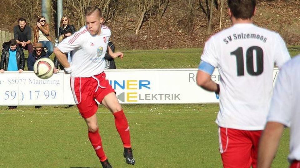 Der SV Sulzemoos (weiß) und der SV Manching trennt