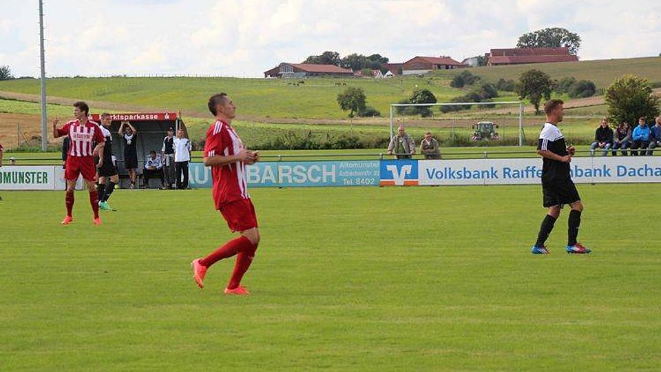 Der TSV Altomünster (rot) siegte gegen den SC Lerc
