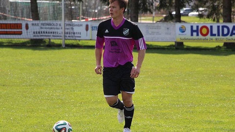 Der SV Günding (rot) gewann sein Heimspiel gegen d