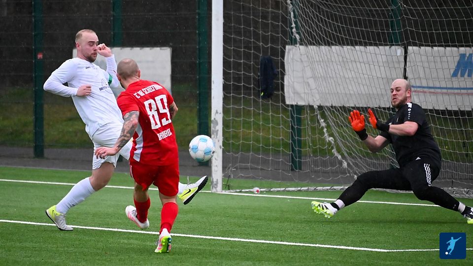 Brian Drubel (89) netzt ein