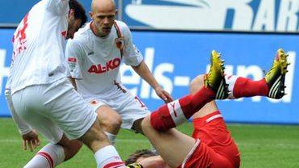 Bilder: FC Augsburg erkämpft sich drei Punkte im D