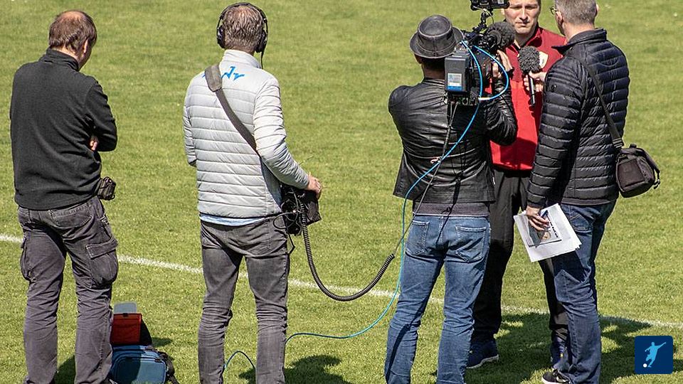 Eik Galley im Interview mit Lok-Trainer Jörn Schulz.