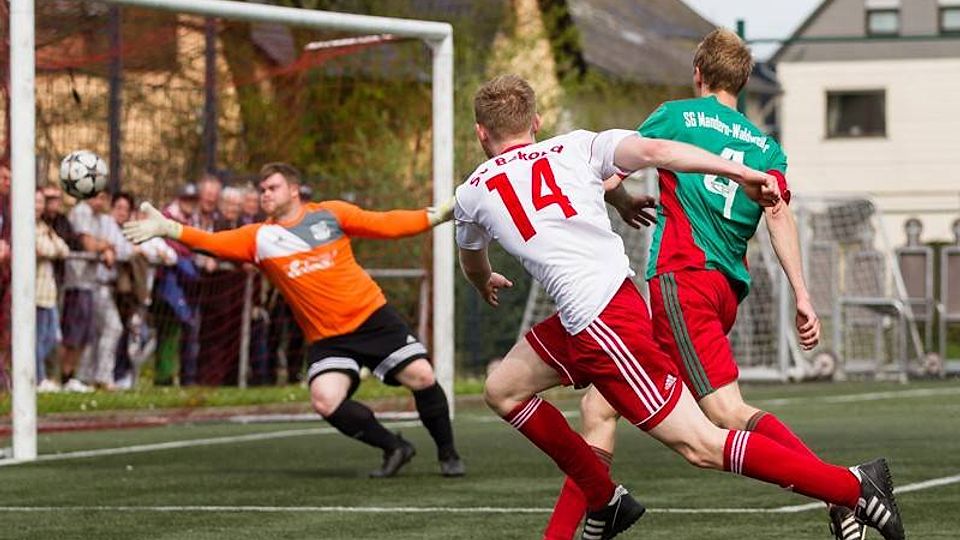 Der Ball ging übrigens nicht ins Tor ;-)