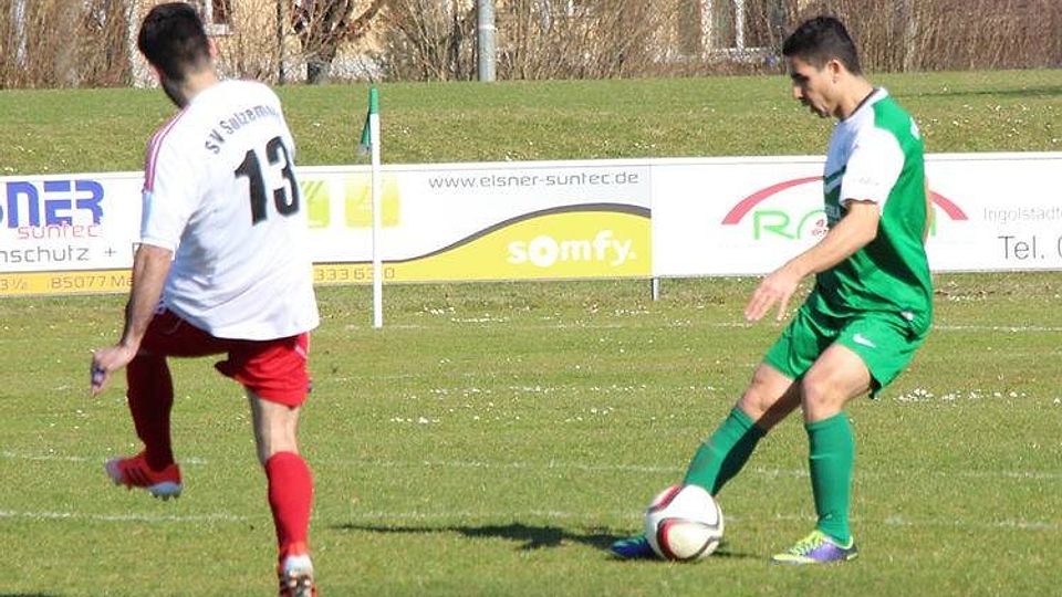 Der SV Sulzemoos (weiß) und der SV Manching trennt
