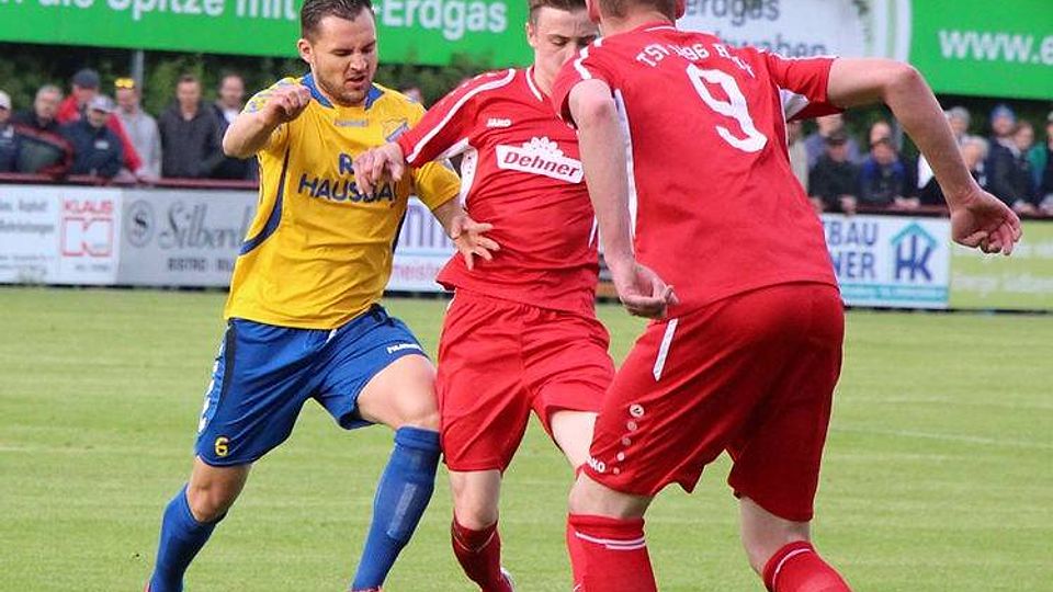 Der FC Pipinsried (gelb) und der TSV Rain am Lech