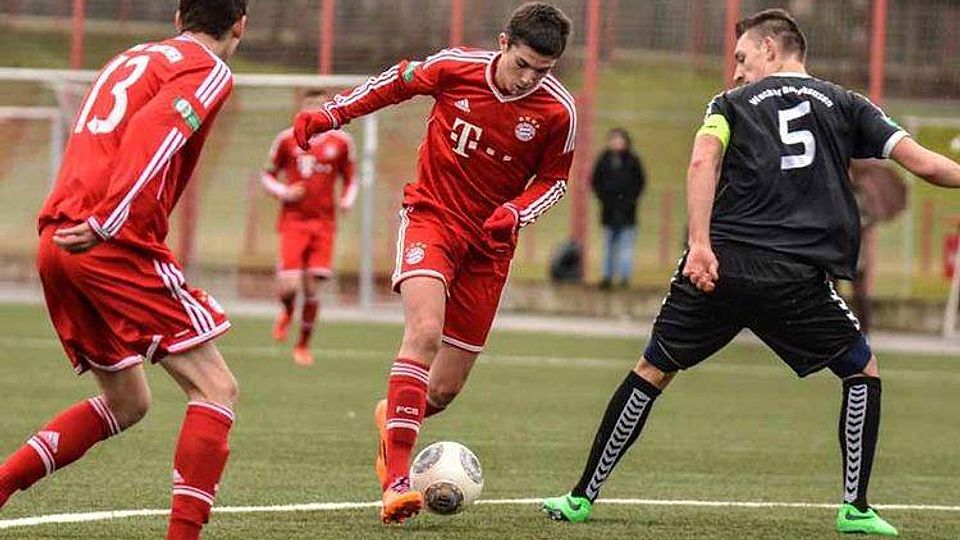 Die U19 des FC Bayern besiegte Wacker Burghausen k