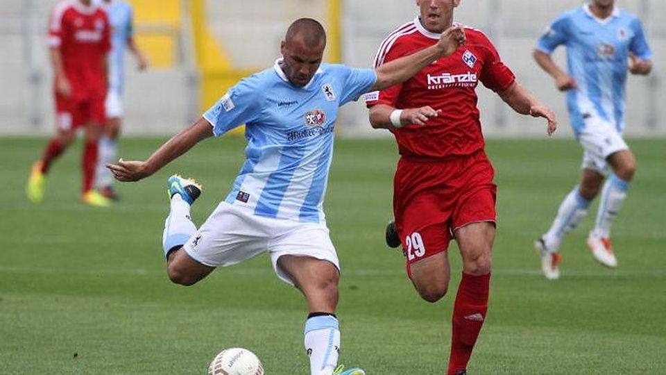 Die Löwen gewannen das erste Spiel im frisch renno