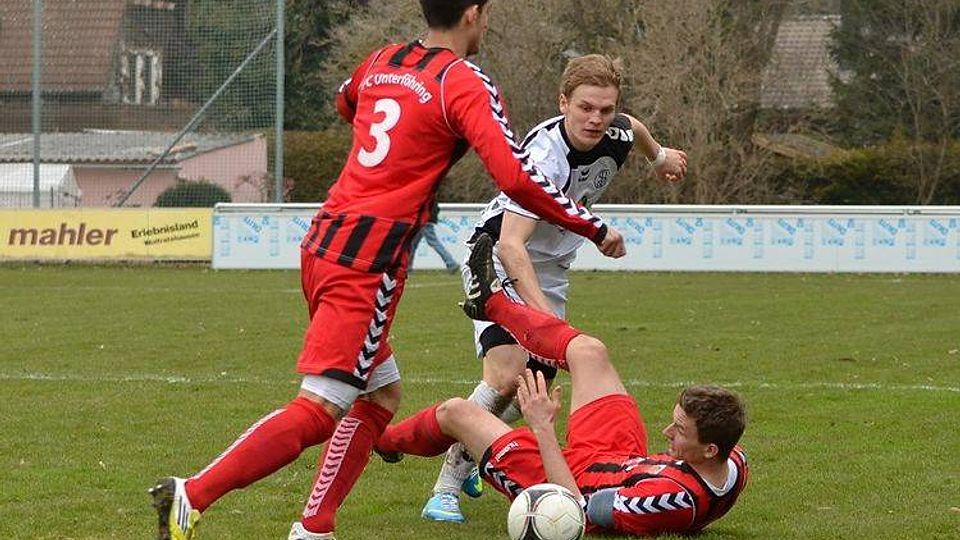 Der FC Unterföhring und die SpVgg Landshut trennte