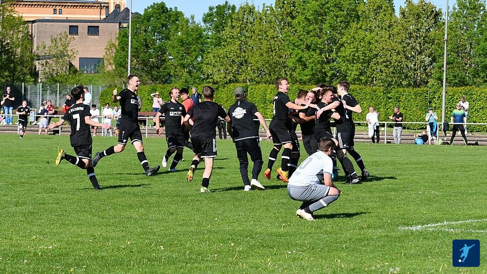 Der SV Budberg II steht als Meister der Kreisliga B, Gruppe 1, von Moers fest. Foto: Olaf Wesling