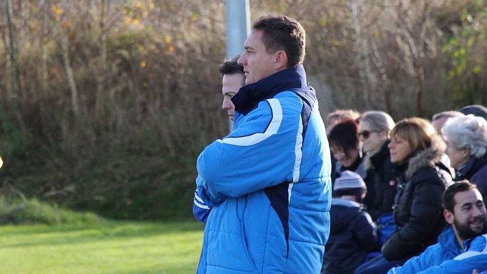 Der SV Sulzemoos (weiß) gewann sein Heimspiel gege