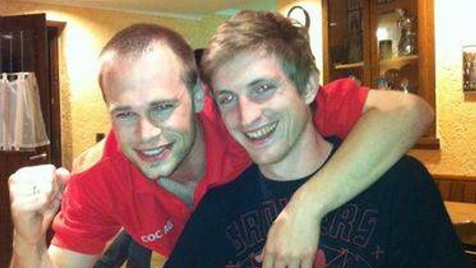 Auch nach dem Spiel noch voller Freude. Die beiden