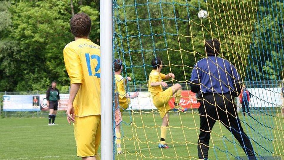 Gemütlicher Kick in Geretsried, für beide Mannscha