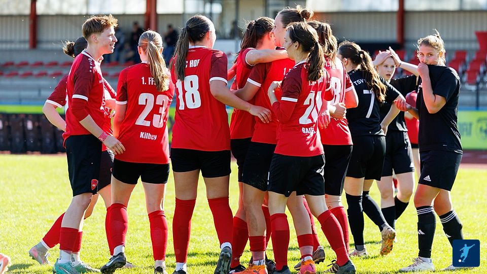 Jubel bei der Hofer Mannschaft.