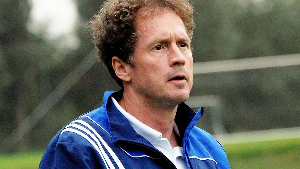 Dietmar Fuhrmann bleibt weiter Trainer des FC Königsbrunn.   F.: Reinhold Radloff