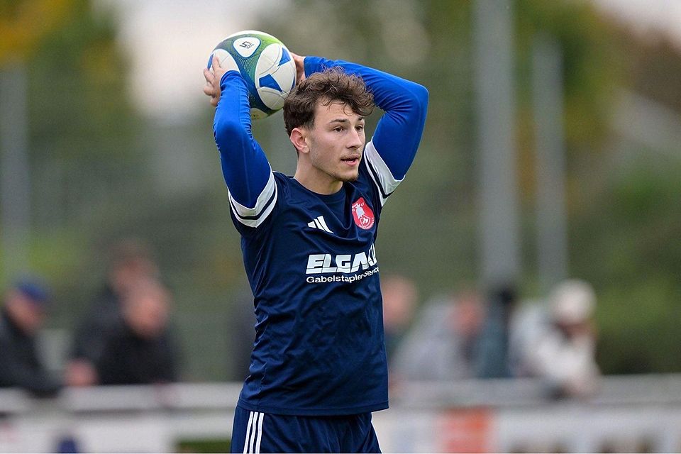 Kammerberg musste sich im Testspiel dem FC Aschheim geschlagen geben. Kammerberg musste sich im Testspiel dem FC Aschheim geschlagen geben.