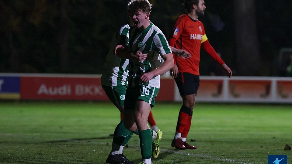 Die Spieler des SV Manching bekamen trotz der verspielten Führung gegen Aindling Lob für ihre Einstellung.