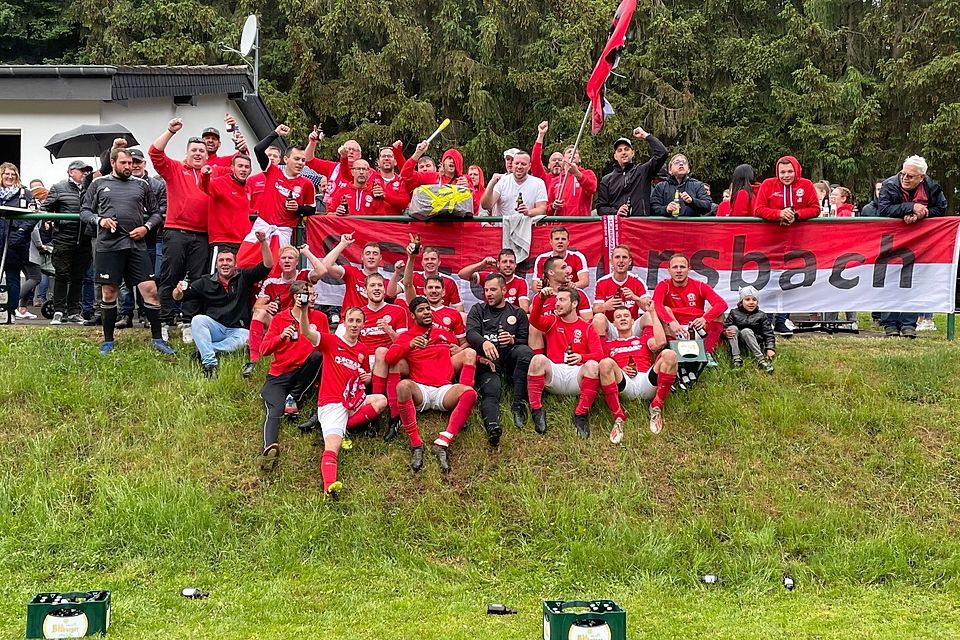 Freude und Erleichterung pur herrschten bei der SG Echtersbach-Biersdorf, nachdem man mit dem 4:0 über die SG Gilzem-Eisenach den Titel in der Kreisliga B II perfekt gemacht hatte. 