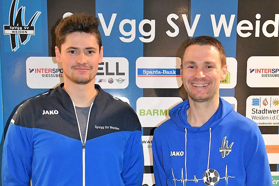 Christian Most (rechts) und Oliver Eckl sind die leitenden Köpfe des Nachwuchs-Leistungszentrums der SpVgg SV Weiden.