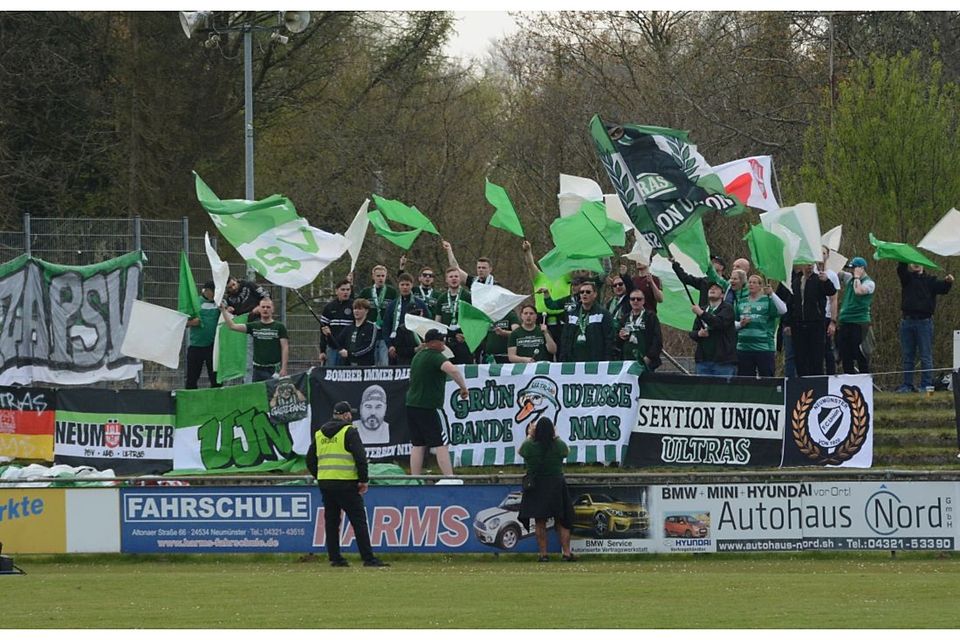 Werden die treuen PSV-Fans wieder so lautstark vor Ort sein und ihre Mannschaft unterstützen. 