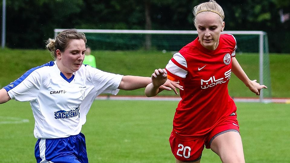 Anja Landgraf: Die Kapitänin des SC Baldham-Vaterstetten (hier im Spiel gegen den SV Sachsenkam) hat mit ihrem Verein einen großen Entwicklungssprung gemacht.