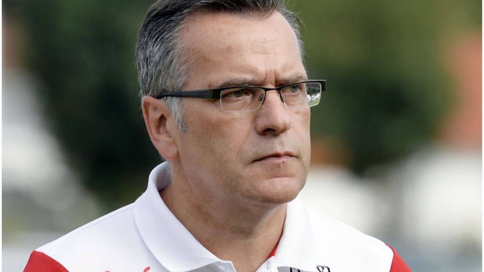 Der neue Trainer Jürgen Streit ist mit dem Start des TSV Krumbach keineswegs zufrieden, kennt aber auch die Gründe.   F.: Ernst Mayer