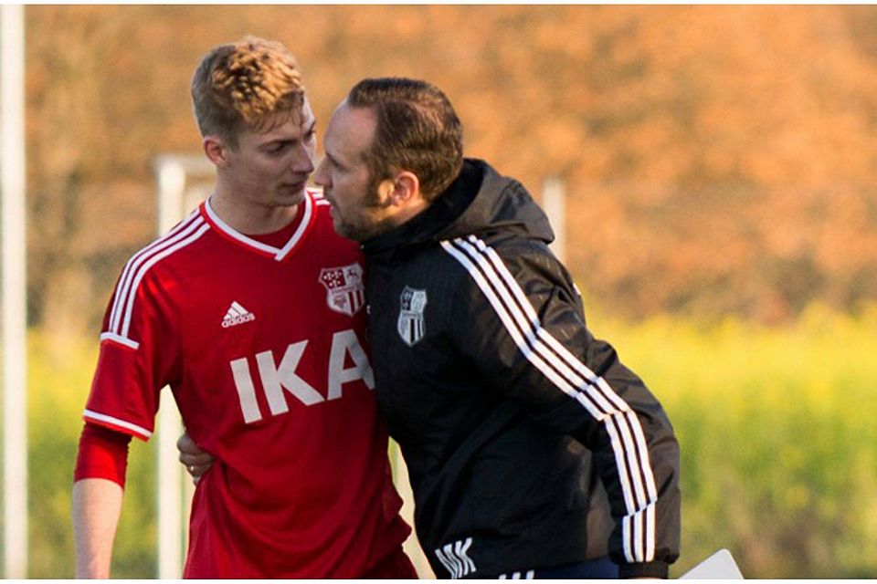 Sucht das Gespräch mit den Spielern: Staufens Trainer Marcel Kobus. | Foto: Markus Schächtele