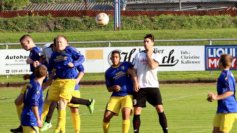 Das Hinspiel der Reserve-Teams endete 2:2 in Oschersleben   F: Hoffmann
