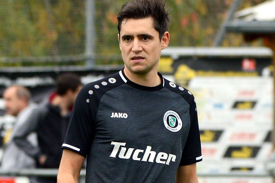 Bleibt bis Saisonende Spielertrainer in Ansbach: Mittelfeldspieler Christoph Hasselmeier.