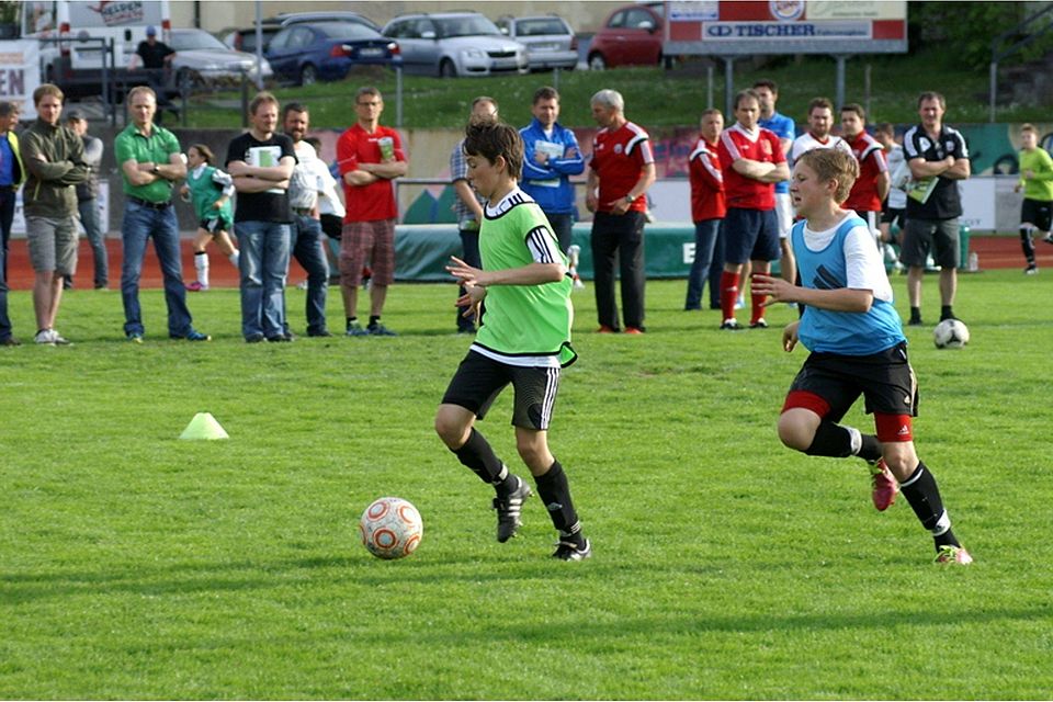 DIe Nachwuchsspieler des Jahrganges 2004 kämpften auch am SP Cham um die Aufnahme in das Talentfördersystem. F: Viehauser DIe Nachwuchsspieler des Jahrganges 2004 kämpften auch am SP Cham um die Aufnahme in das Talentfördersystem. F: Viehauser
