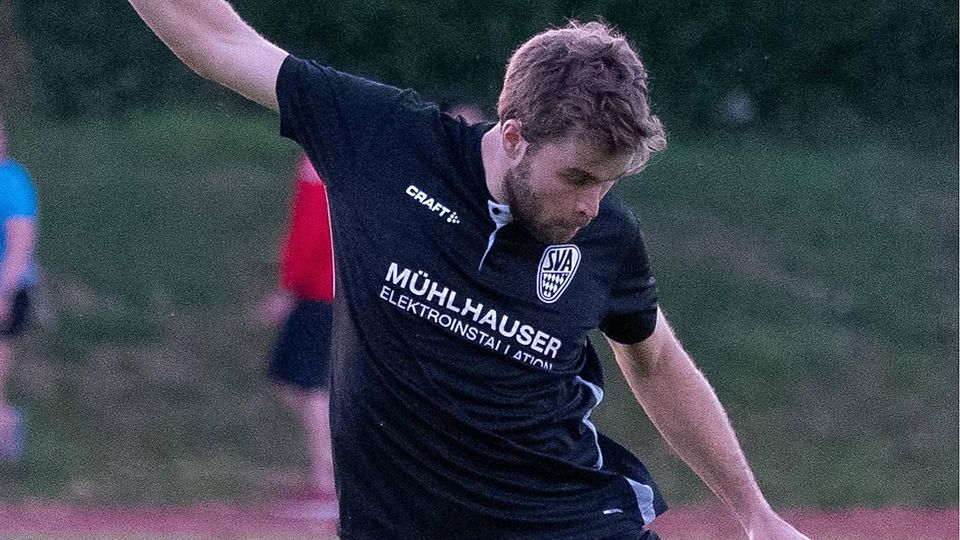 Der SV Anzing möchte trotz Verletzungsproblemen im Nachholspiel bei Hellas München einen Sieg einfahren.