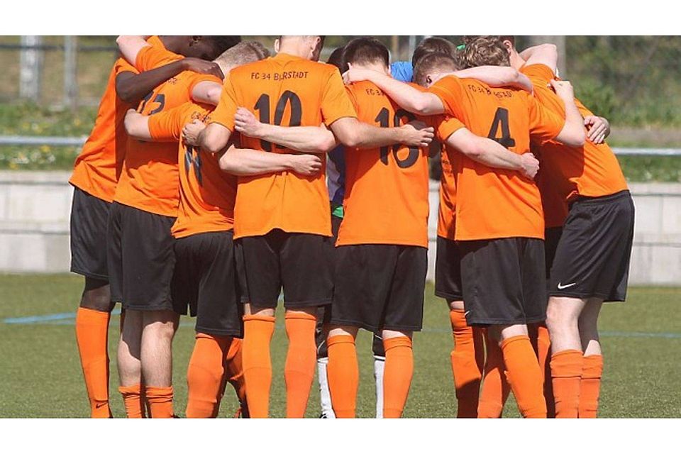 Eines der betroffenen Reserve Teams: Die zweite Mannschaft des FC Bierstadt. Archivbild: Parker