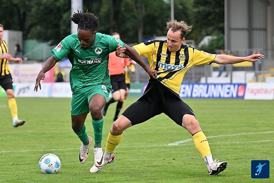 Noel Futkeu (l.) startet durch. Noel Futkeu (l.) startet durch.