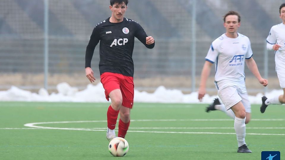 Hauzenbergs Philipp Michl schnürte beim 5:4-Erfolg über Vornbach einen Doppelpack.