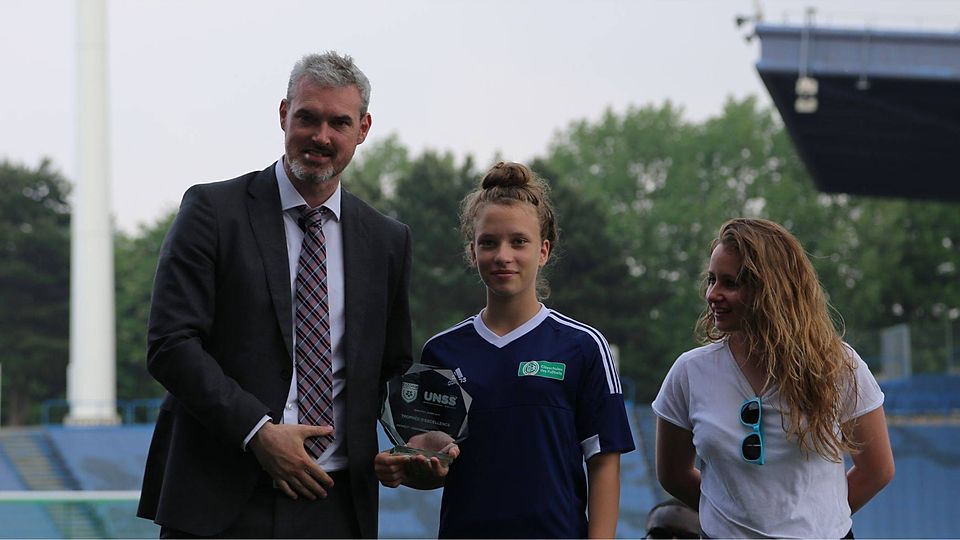 Julia Wagner bekam die Auszeichnung als Spielerin des Turniers. F: BFV